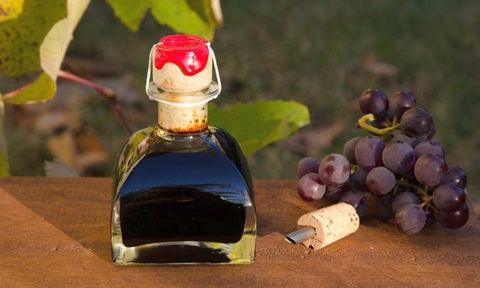 Does balsamic vinegar expire