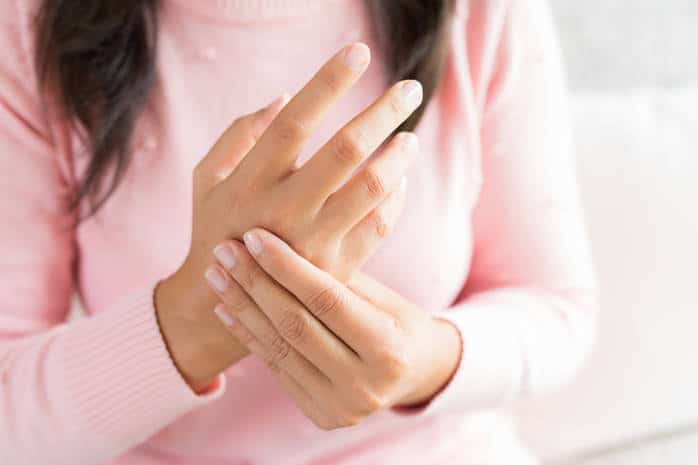 How to Get Fiberglass Out Of Skin